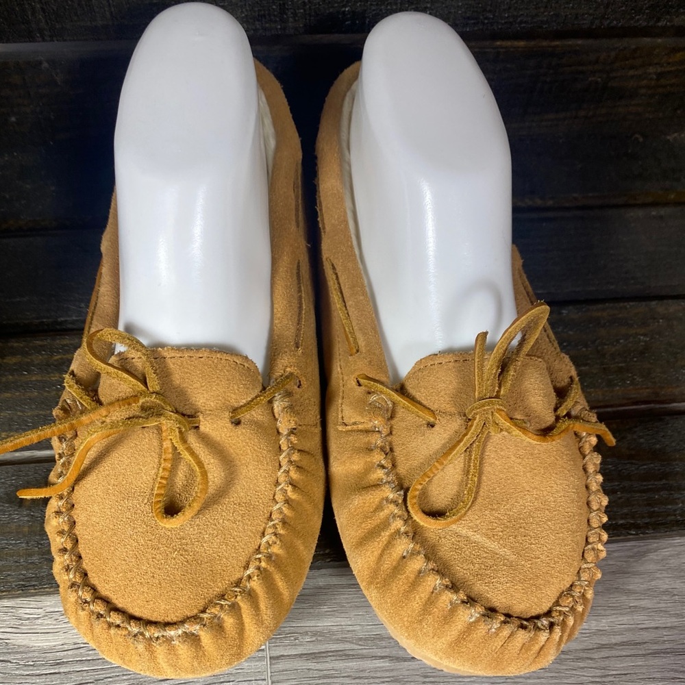Cabelas Tan Moccasin Slippers Size 8 Rubber Sole